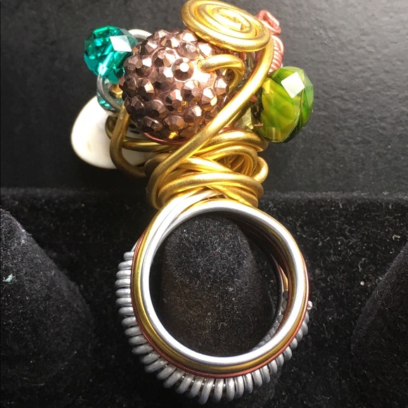 THE PINEAPPLE 🍍 RING - Picture 5 of 7